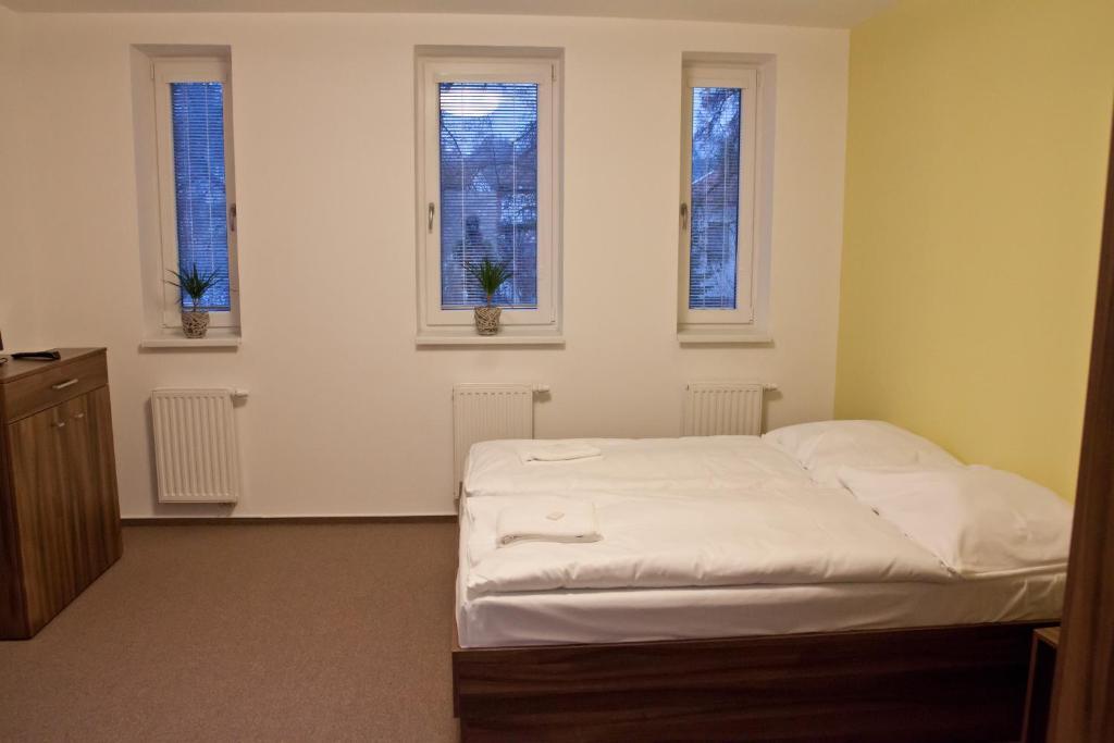 Linden Restaurant And Pension Brno Kamer foto